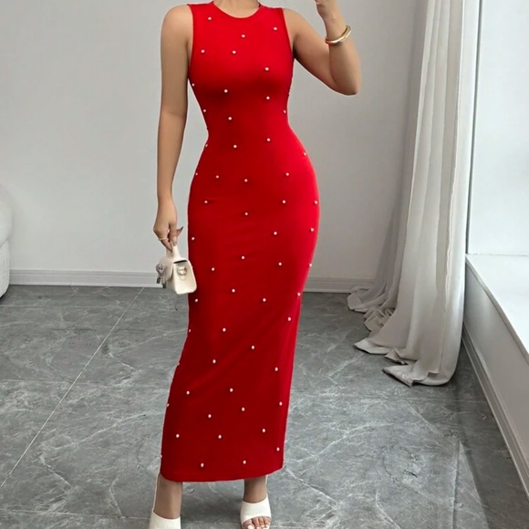 Dresses & Skirts - Elegant Red Sleeveless Dress